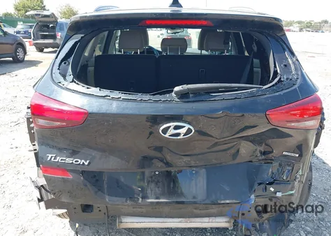 2020 Hyundai Tucson Value z USA, uszkodzony, nr VIN KM8J3CA45LU102868